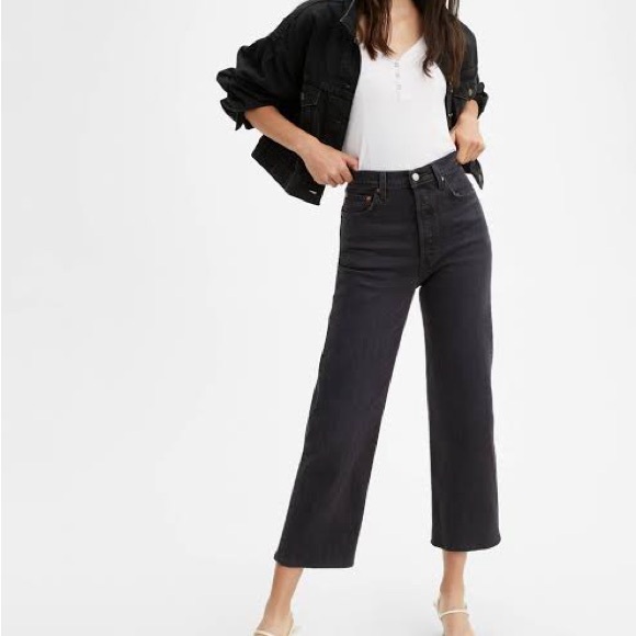 Levi's Denim - Levi's Ribcage Straight Ankle Black Jeans